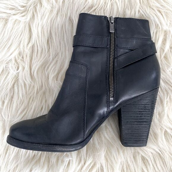 FRYE Black Ankle Buckle Chunky Heels Boots sz 8.5 - Like a New - Picture 5 of 16